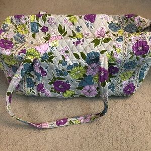 Like New Vera Bradley Large travel Duffel